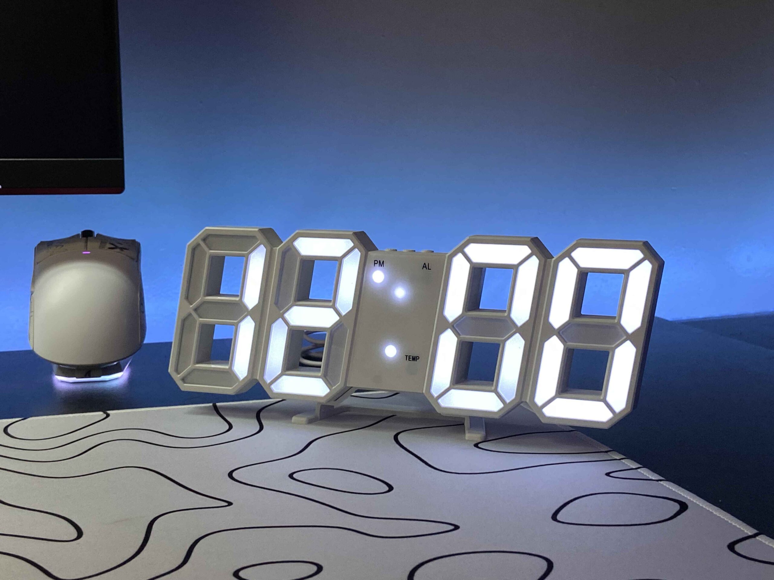 الساعة الرقمية